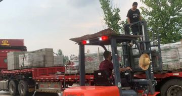 德州 黄金麻冰裂纹，地铺石装车