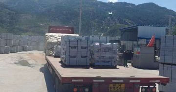 德州 芝麻白仿形路沿石，直形路沿石