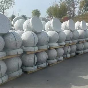 德州 白麻花岗岩石材圆球，石球，挡车球，隔离球，景观石球，风水球等