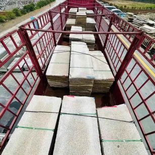 德州 黄金麻花岗岩荔枝面，光面毛板装车完成