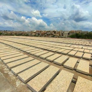 德州 黄金麻荔枝面花岗岩石材地铺石防护中