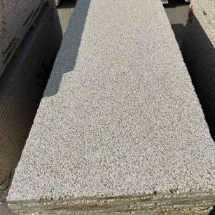 德州 黄金麻花岗岩荔枝面毛板，半成品