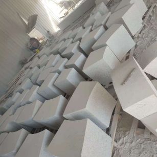 德州 白麻花岗岩异形坐凳