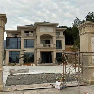 德州 黄金麻花岗岩别墅雕花外墙干挂配上门口雕花罗马柱