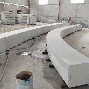 德州芝麻白花岗岩石板材 园林光面弧形坐凳