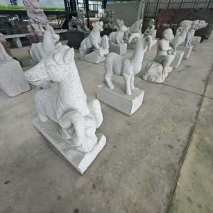 德州 芝麻白花岗岩造型立体雕刻——十二生肖