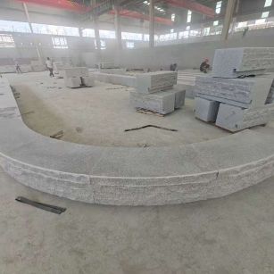 德州 芝麻白异形坐凳，自然面光面弧形加工