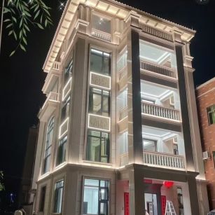 德州 芝麻白花岗岩别墅外墙夜间效果