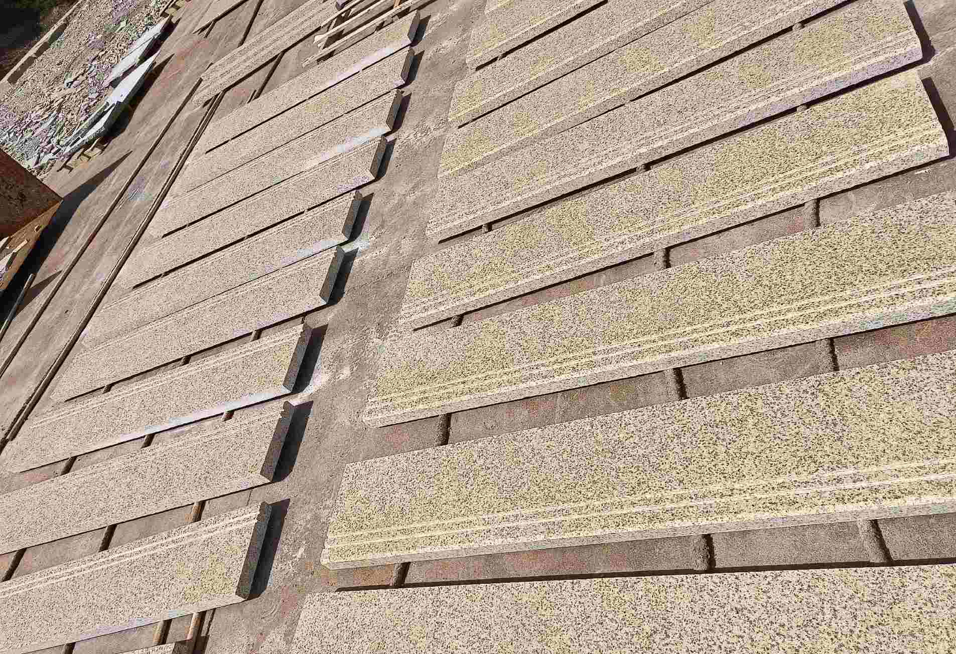 德州 黄金麻花岗岩光面楼梯踏步