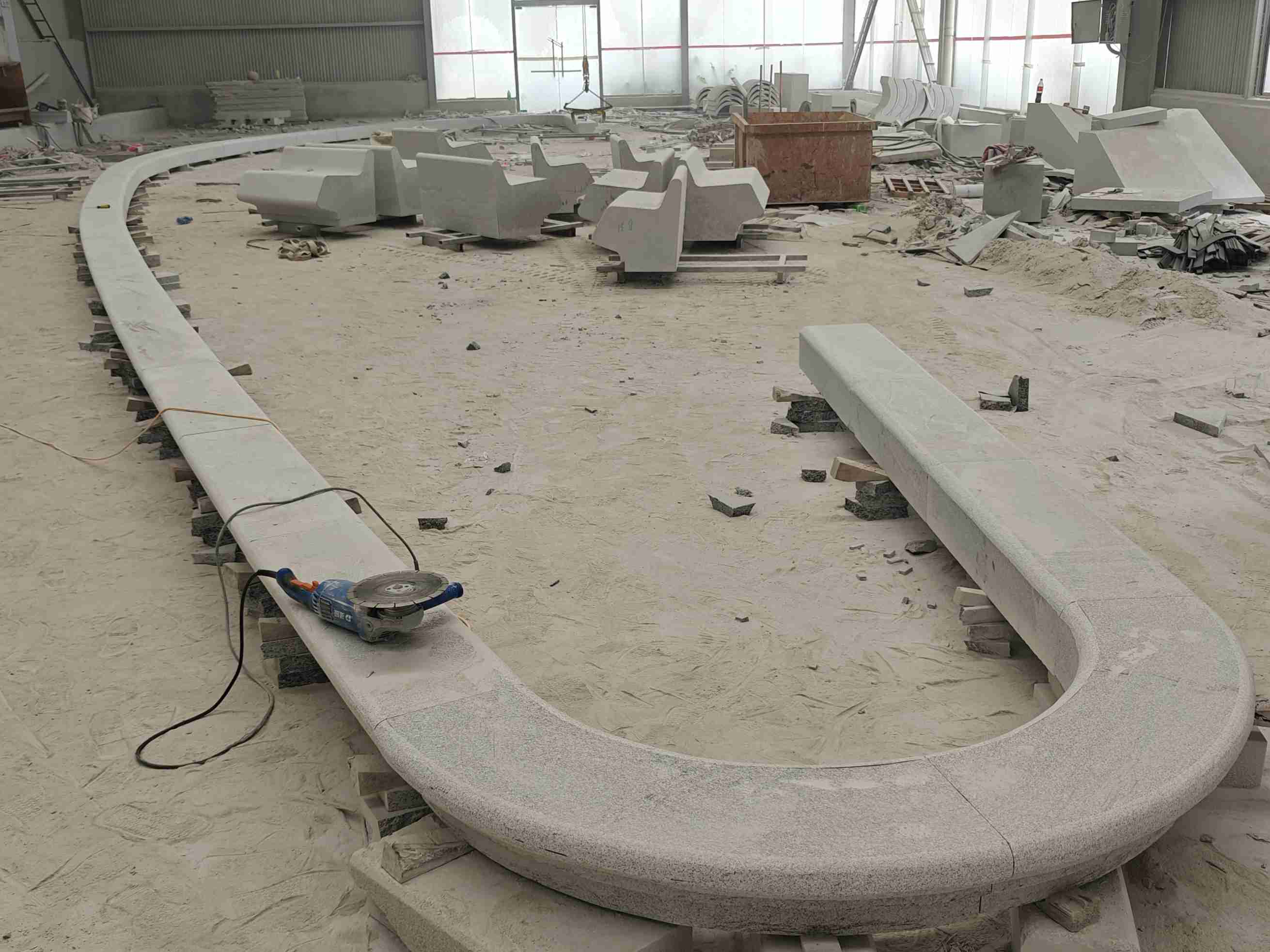 德州 芝麻白花岗岩弧形花坛石，坐凳石