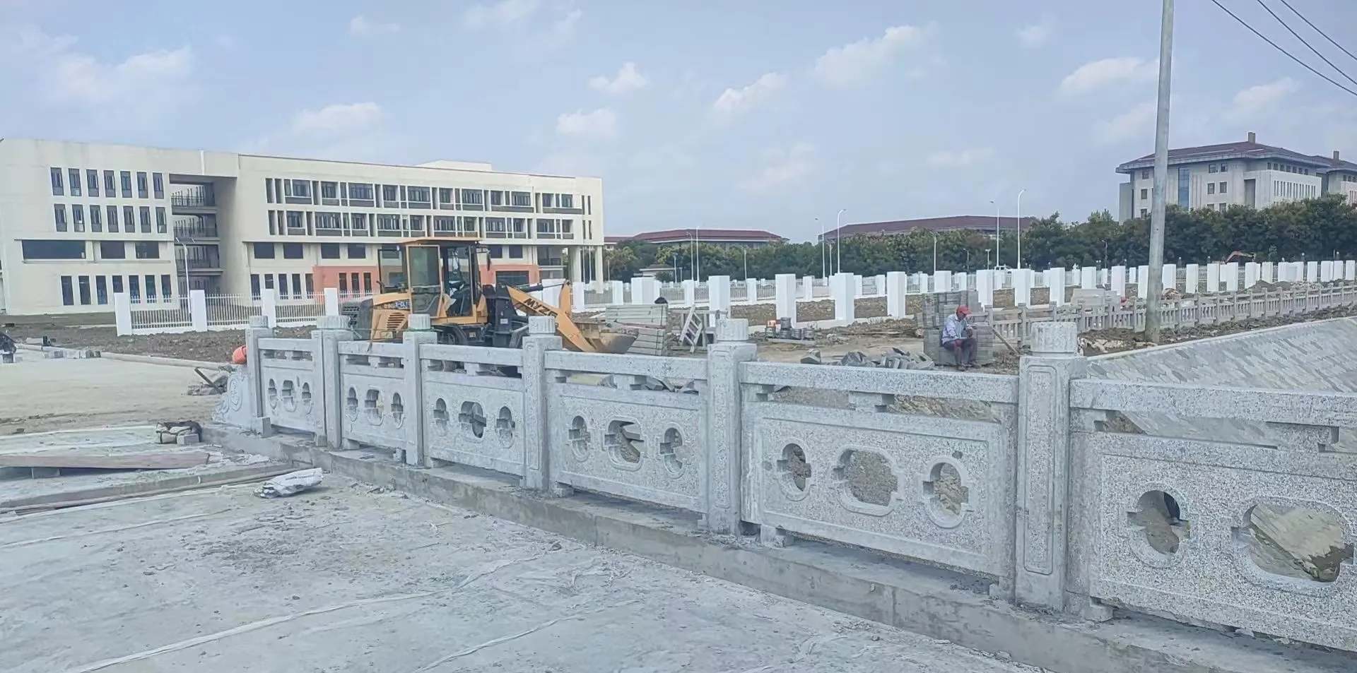 德州 白麻花岗岩荔枝面河道栏杆