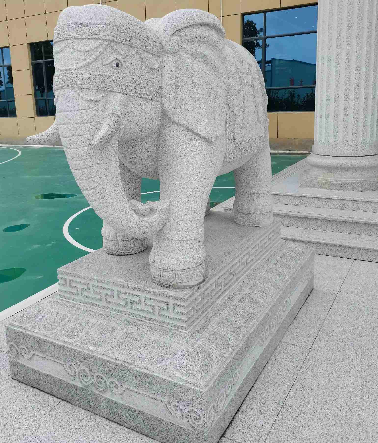 德州 白麻花岗岩动物异形石雕-大象