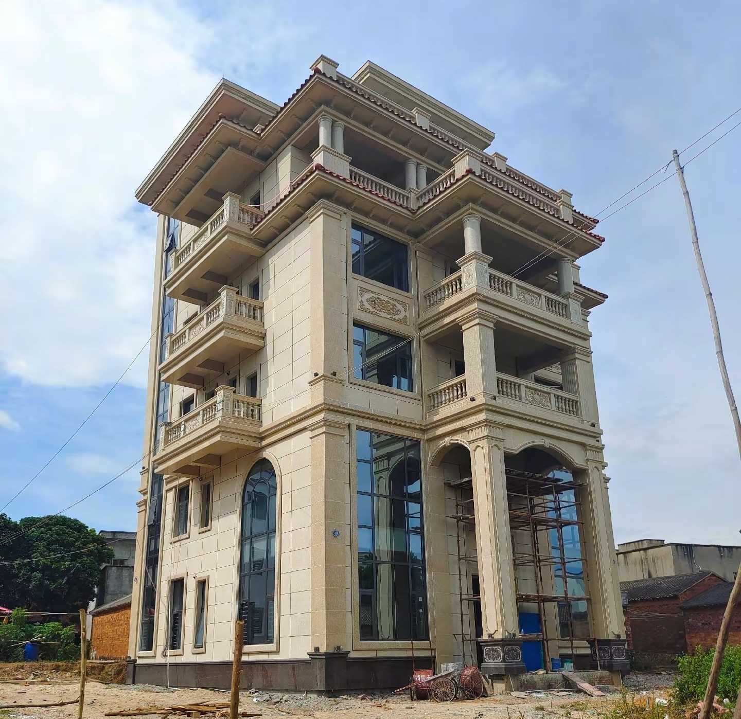 德州 黄金麻花岗岩石材别墅外墙干挂搭配（雕花栏杆花瓶柱门楼罗马柱）