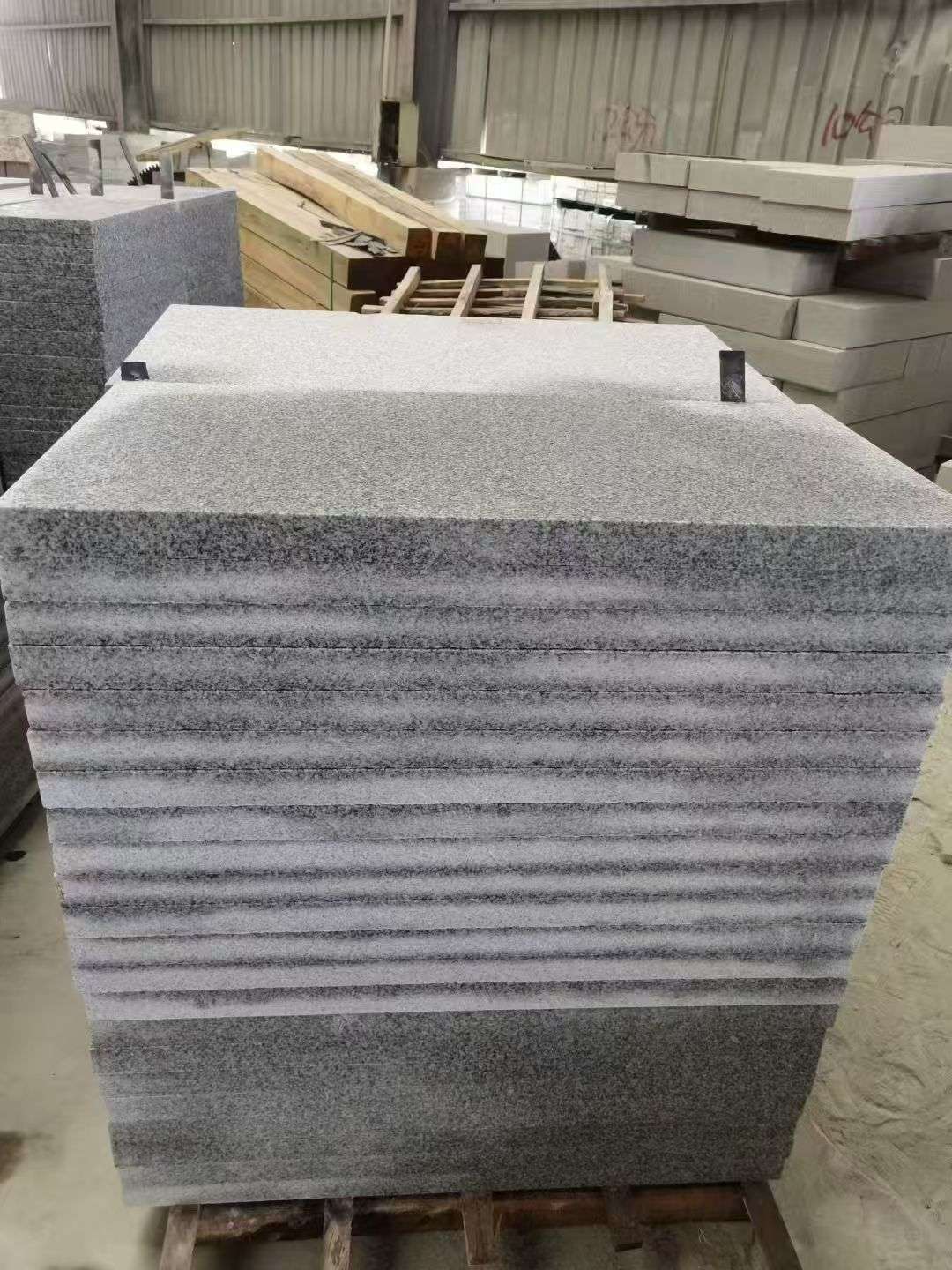 德州 芝麻白5公分火烧地铺成品，900*400，规格可定制