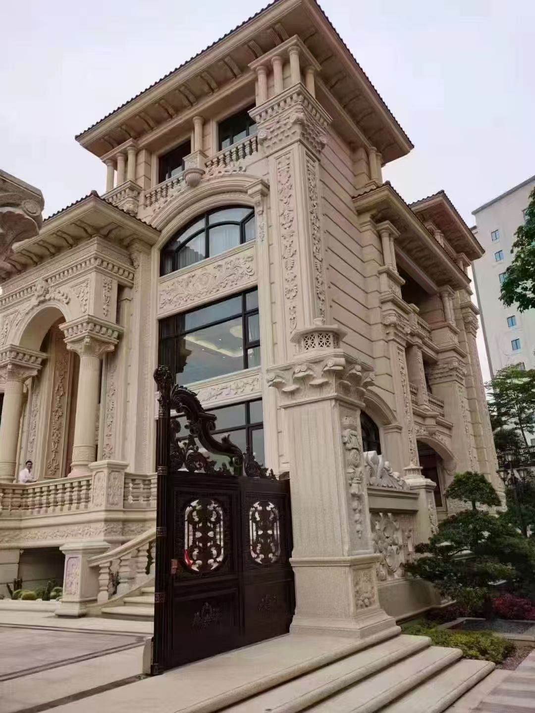 德州 黄金麻花岗岩别墅外墙干挂效果展示