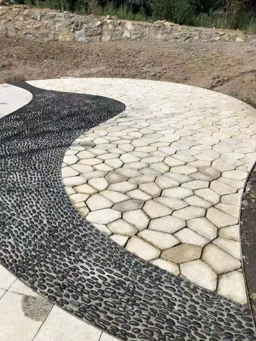 德州 黄金麻冰裂纹地铺石工地铺装案例