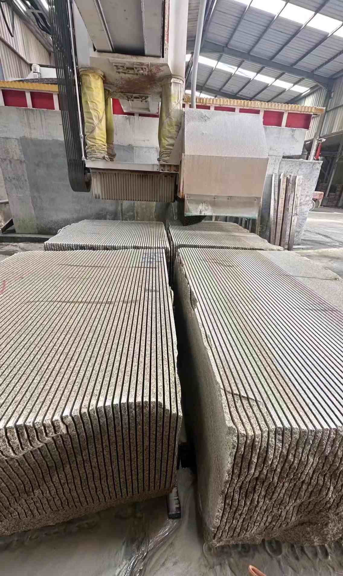 德州 车间生产日常，黄金麻白麻花岗岩