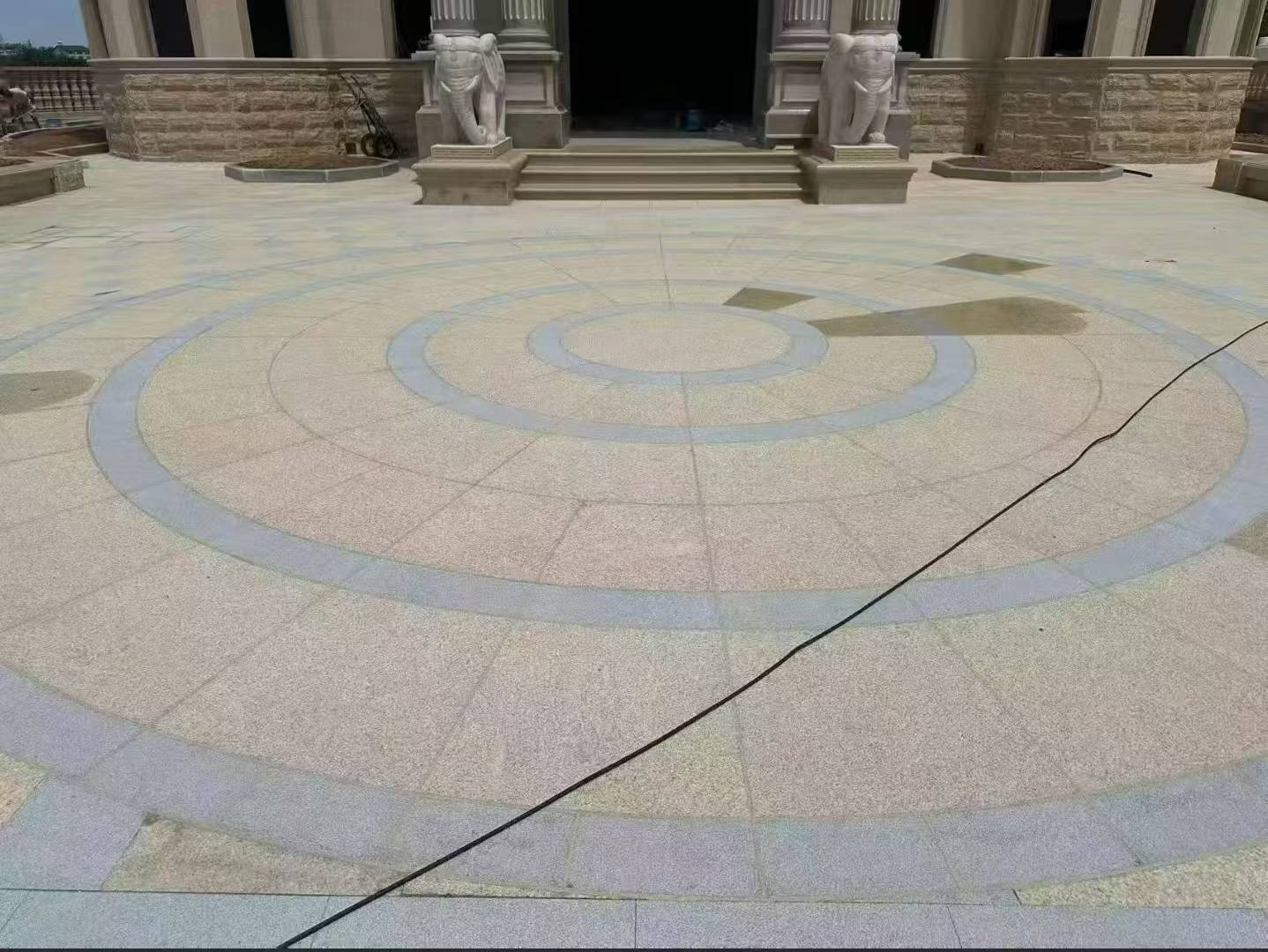 德州 黄金麻芝麻灰花岗岩石材地铺拼接效果