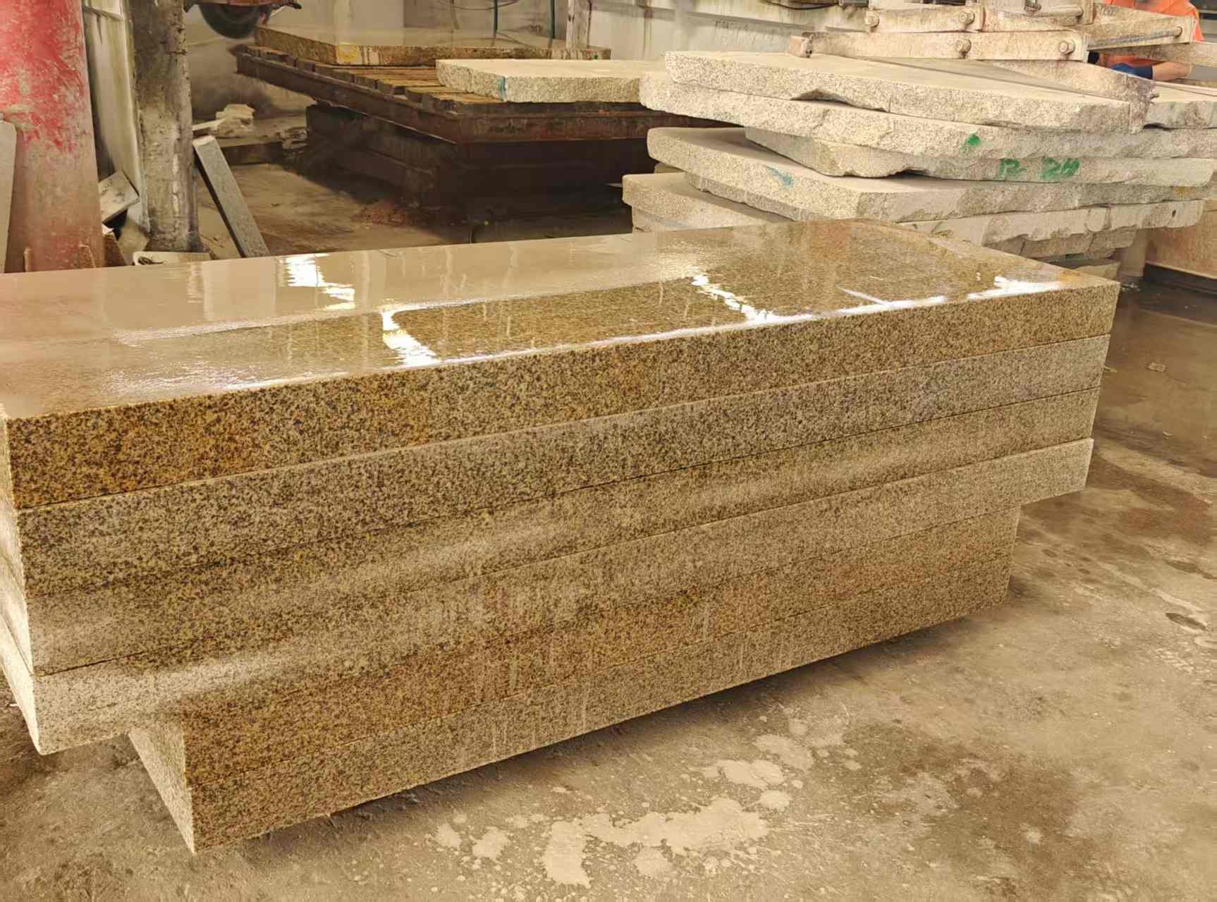 德州 黄金麻栏杆料半成品加工中